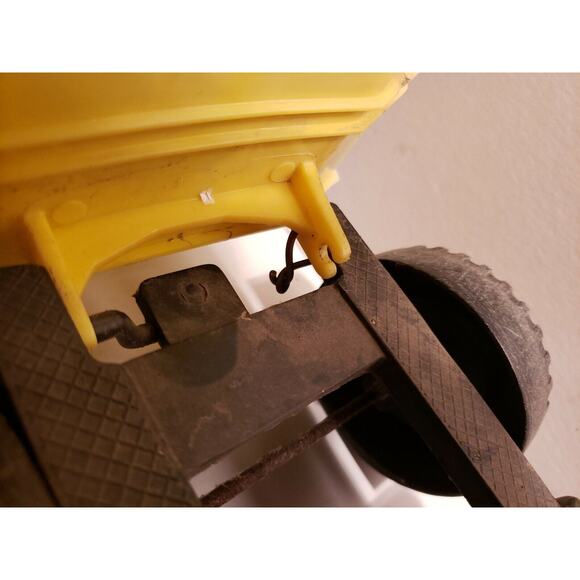 Vintage Gay Toys 12" plastic Dump Truck 620 brown/yellow Goodyear Tracker - Picture 6 of 8